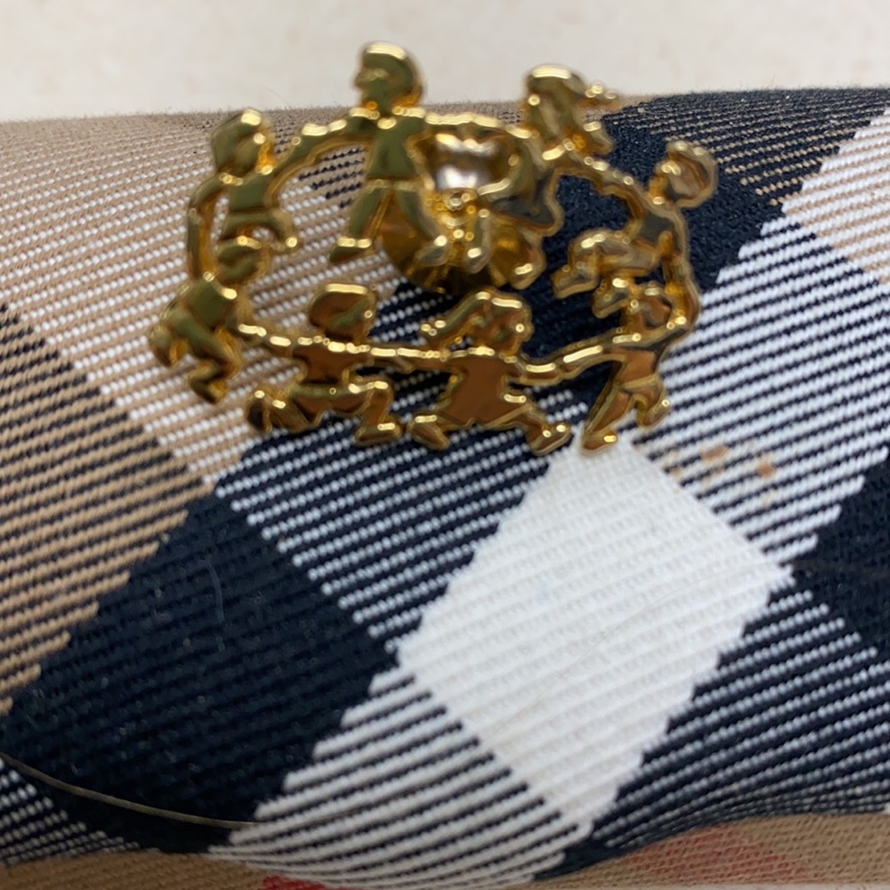 Two Unique Pins - image 3